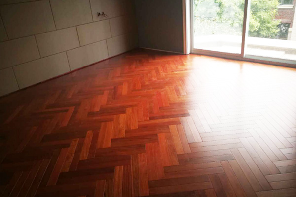 有關實木地板鋪設注意事項